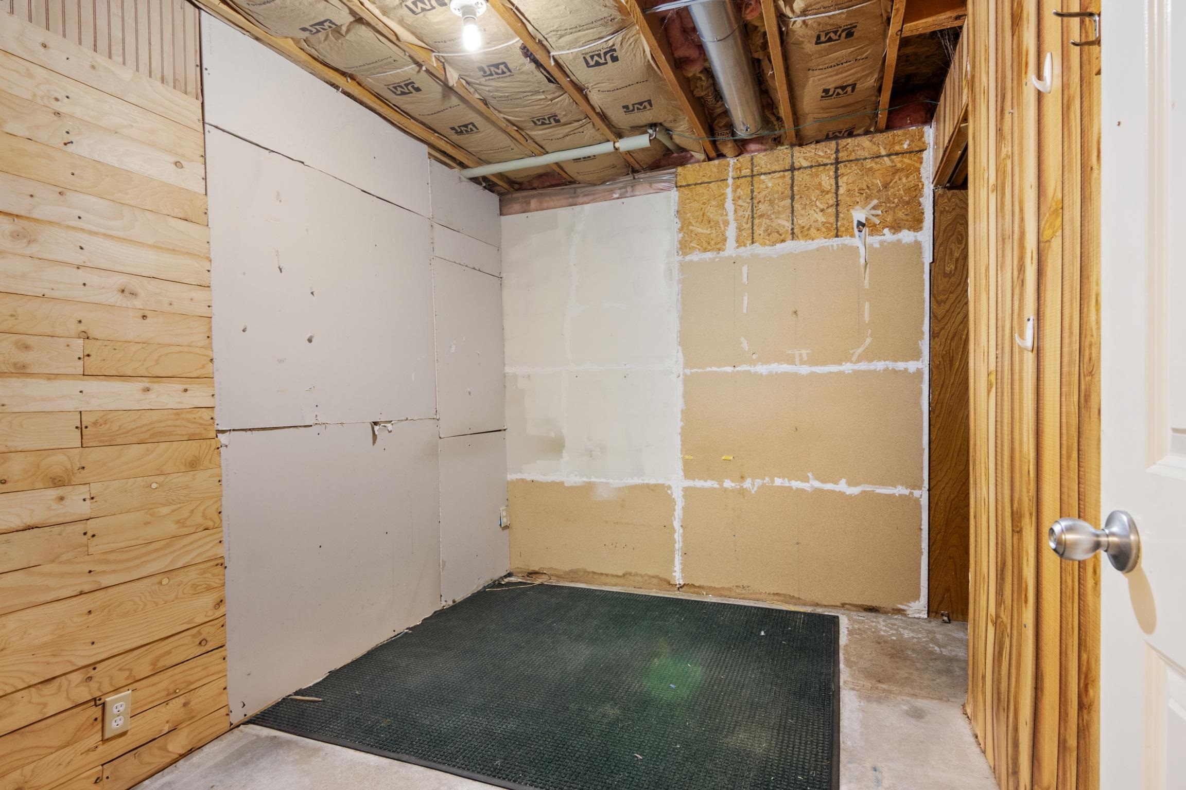 5639 Moore Road Williamsburg, MI 49690 - Photo 19 of 23