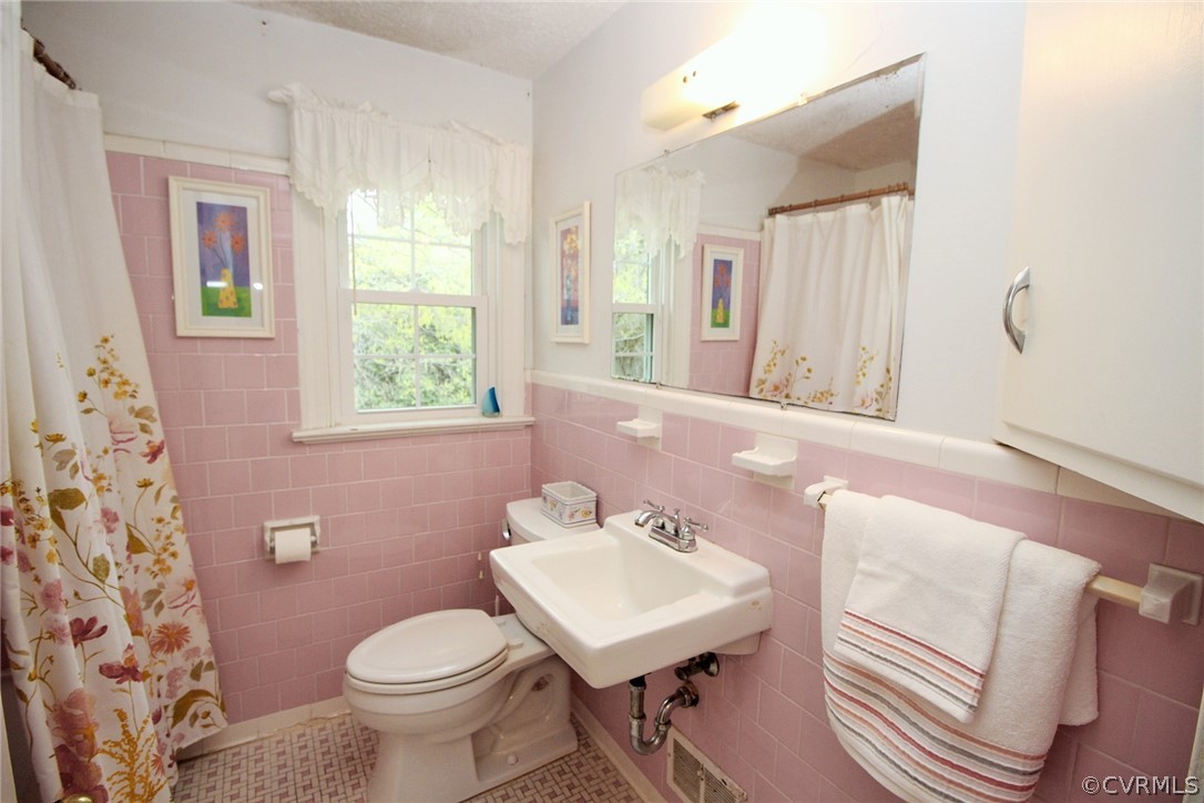 2214 Springdale Road Richmond, VA 23222 - Photo 24 of 39 Gallery Image 24