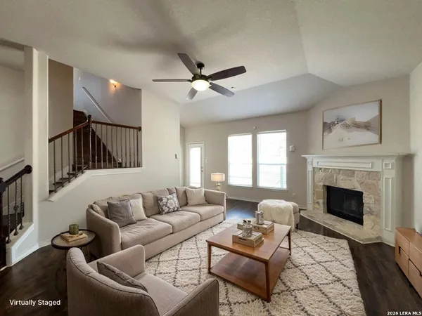 $2,350 | 25110 Terlingua Bend, San Antonio, TX 78261