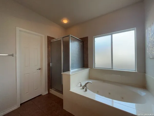 $2,350 | 25110 Terlingua Bend, San Antonio, TX 78261