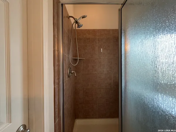 $2,350 | 25110 Terlingua Bend, San Antonio, TX 78261