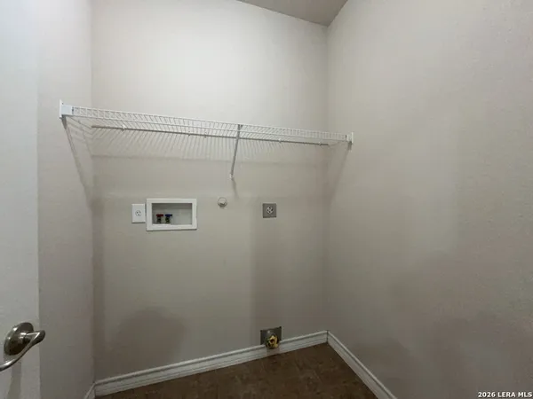 $2,350 | 25110 Terlingua Bend, San Antonio, TX 78261