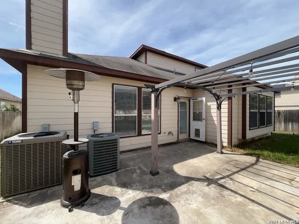 $2,350 | 25110 Terlingua Bend, San Antonio, TX 78261