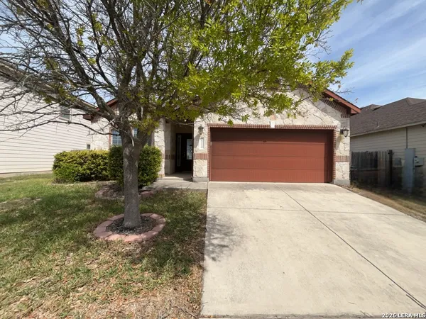 $2,350 | 25110 Terlingua Bend, San Antonio, TX 78261