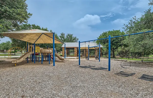 $2,350 | 25110 Terlingua Bend, San Antonio, TX 78261