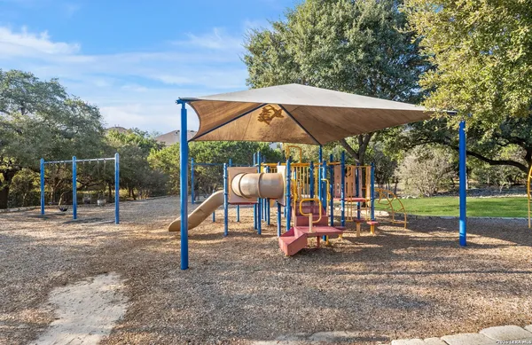 $2,350 | 25110 Terlingua Bend, San Antonio, TX 78261