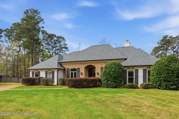 $585,000 | 412 Ashbourn Court, Madison, MS 39110