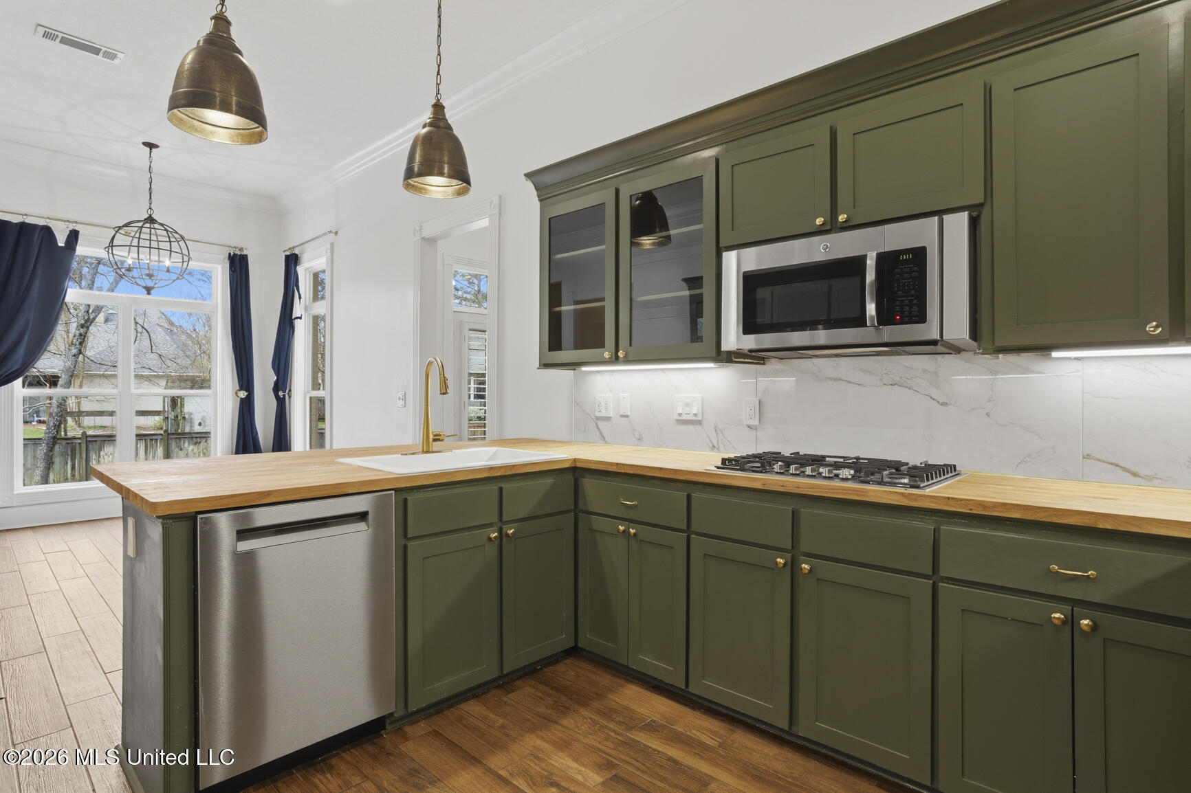 412 Ashbourn Court Madison, MS 39110 - Photo 16 of 42 412 Ashborne Ct-16