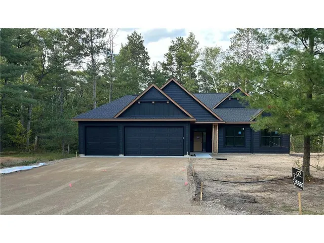 $607,959 | Two 2 Mile Road, Brainerd, MN 56401