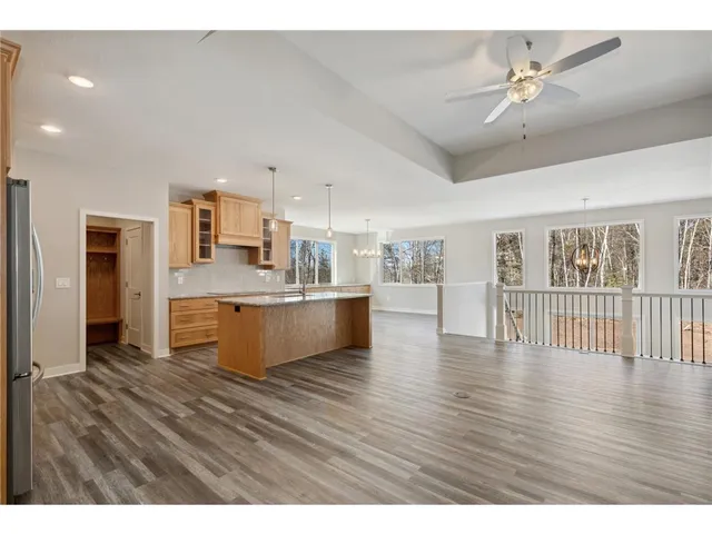 $607,959 | Two 2 Mile Road, Brainerd, MN 56401