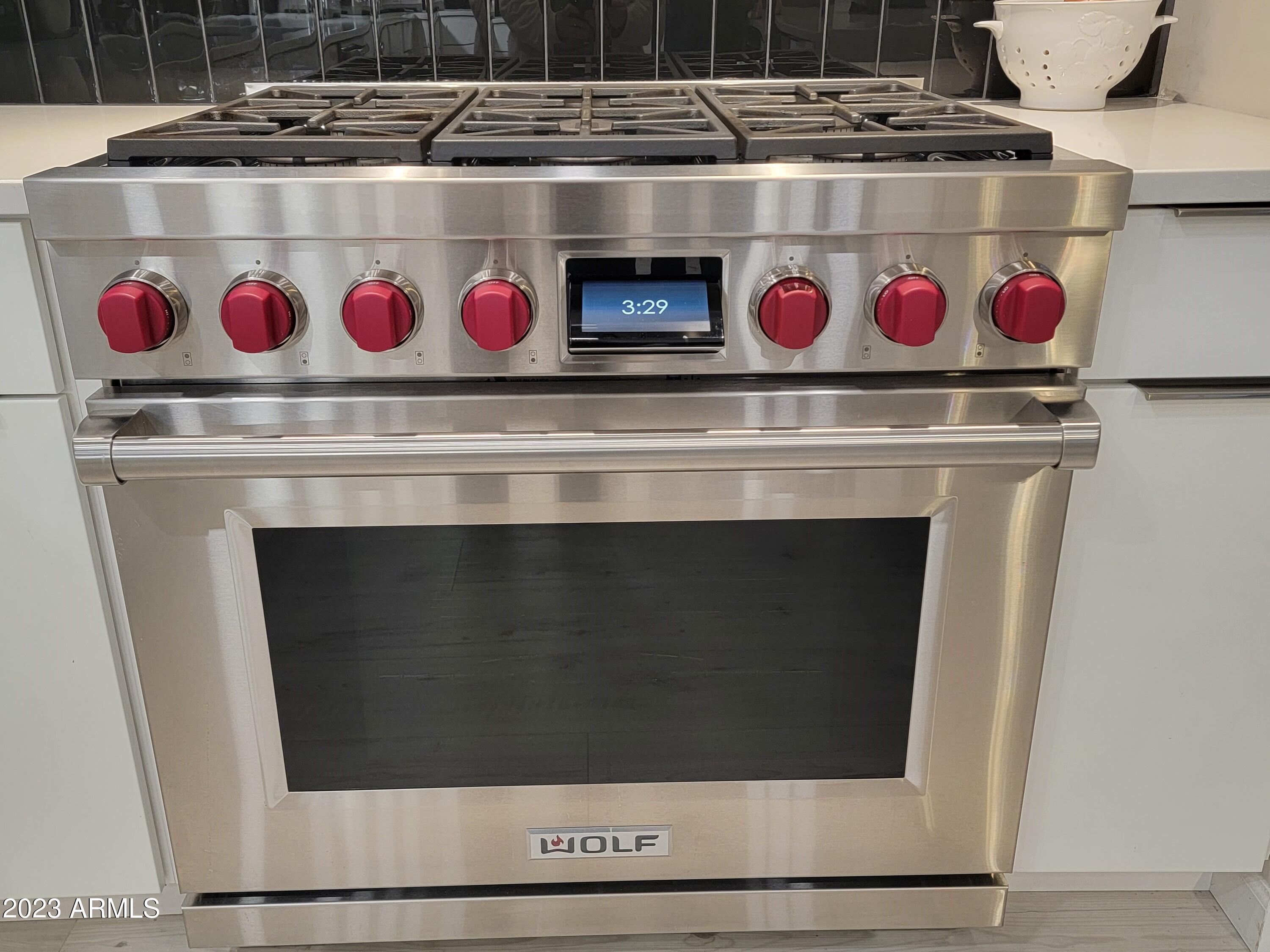 503 South Rim View Circle Payson, AZ 85541 - Photo 17 of 37 Wolf 6-Burner Stove