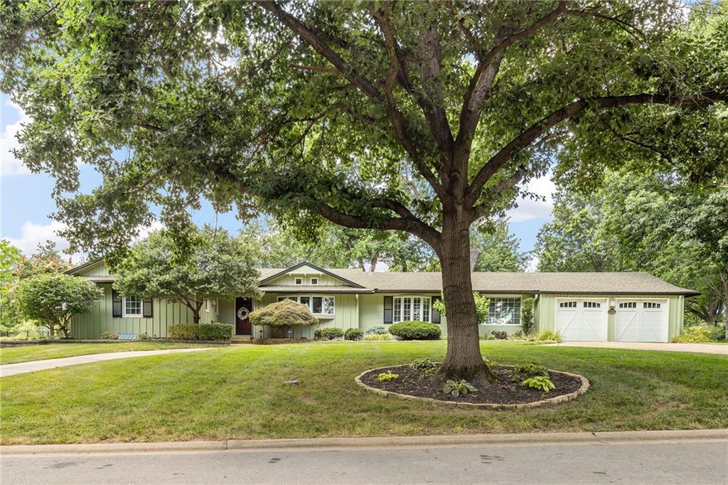 9722 Overbrook Road Leawood, KS 66206 - Photo 1 of 1