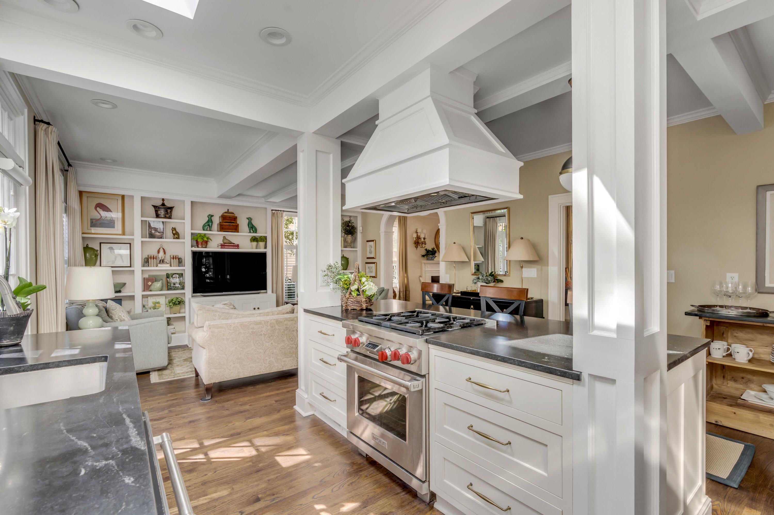 40 New Street Charleston, SC 29401 - Photo 19 of 53 Kitchen
