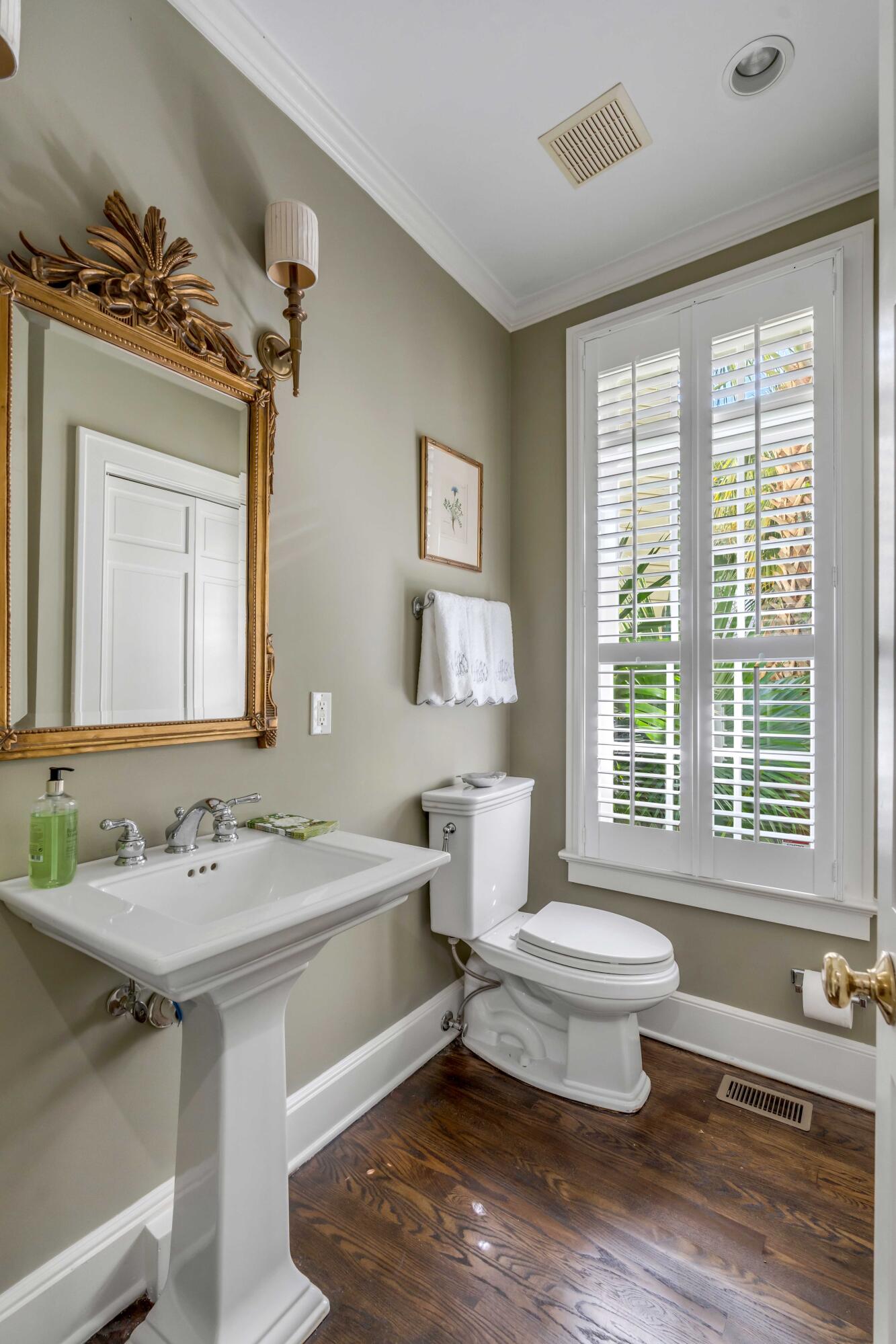40 New Street Charleston, SC 29401 - Photo 25 of 53 Lower Bathroom