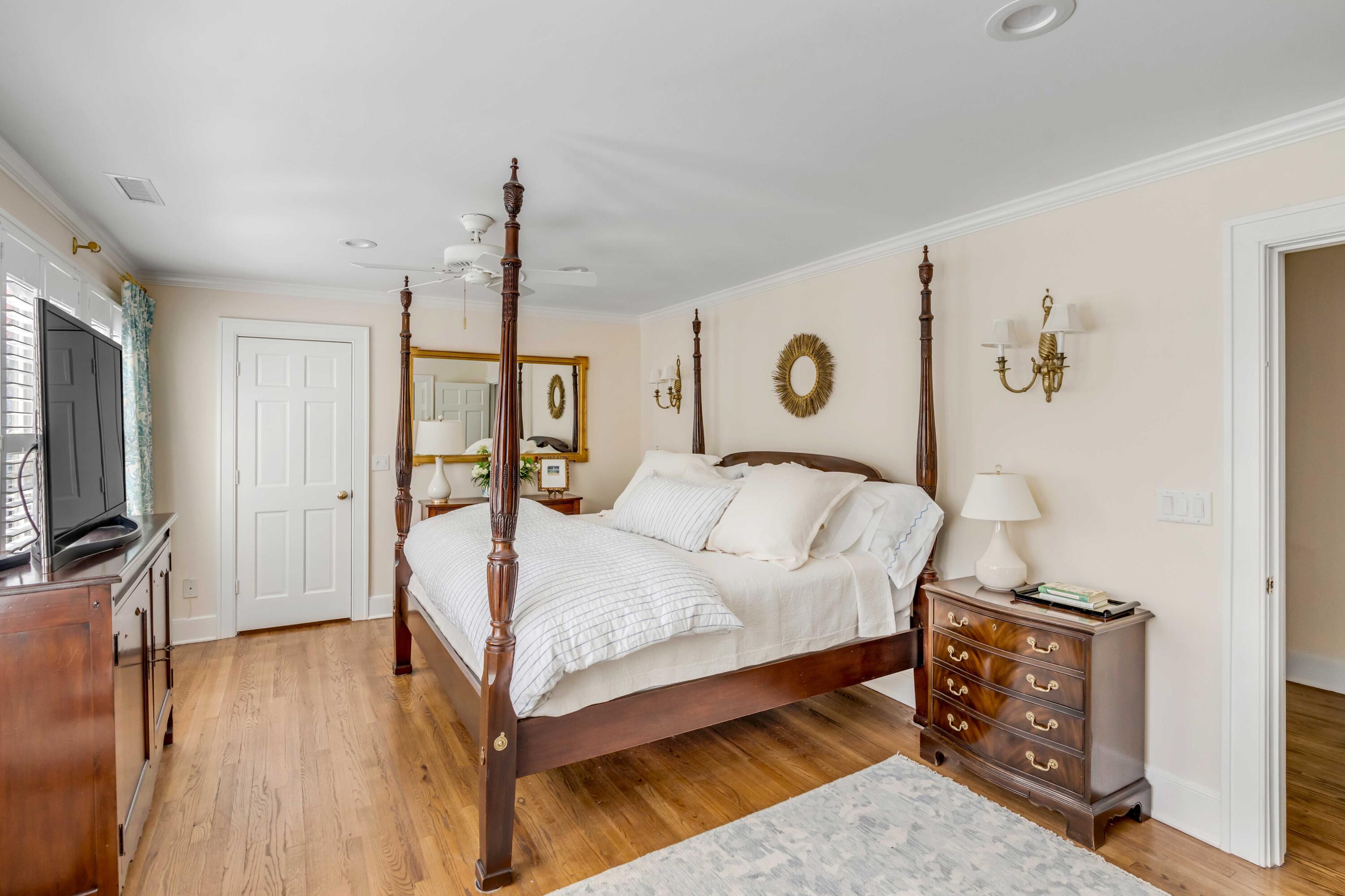 40 New Street Charleston, SC 29401 - Photo 30 of 53 Primary Bedroom