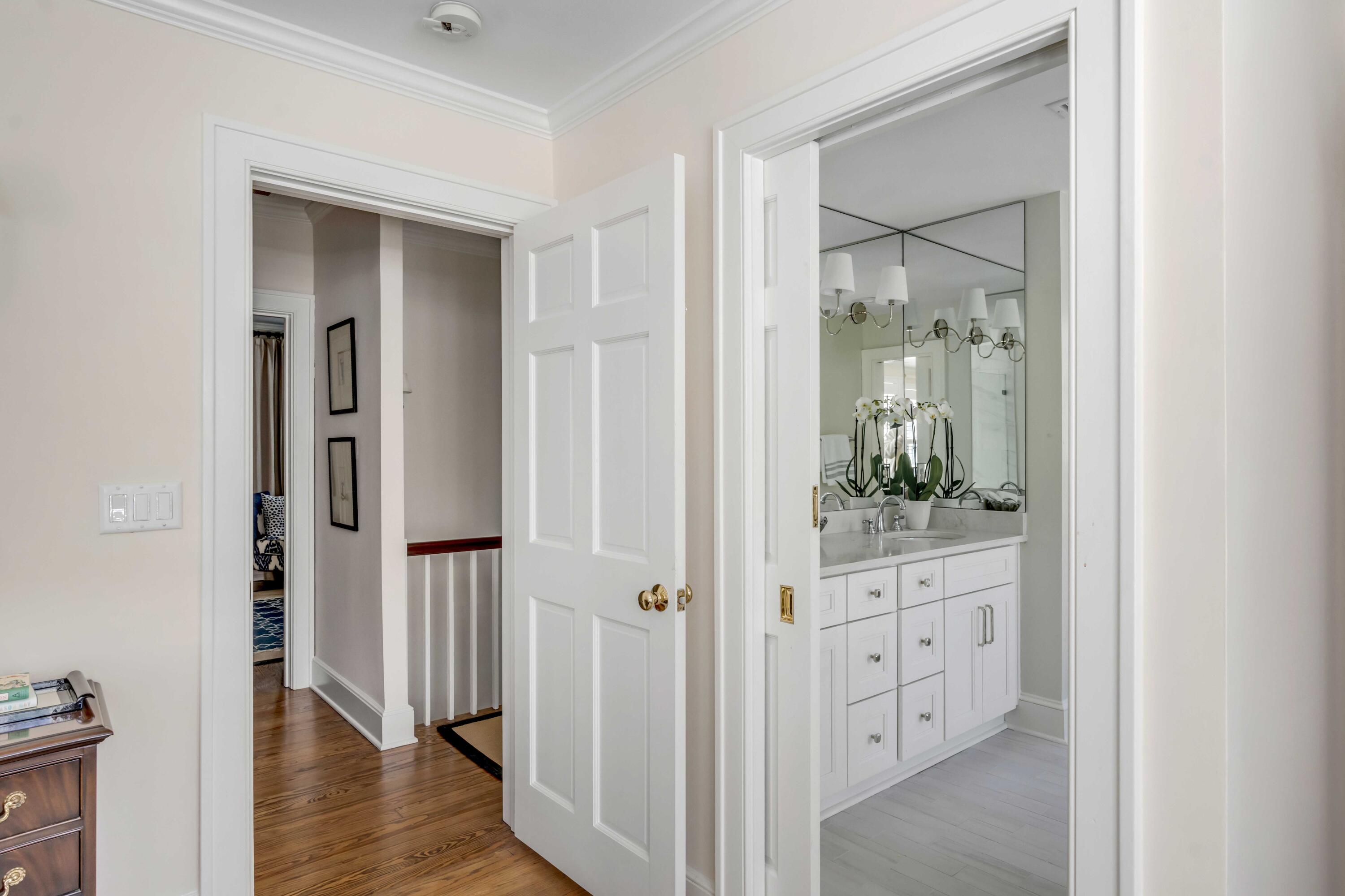 40 New Street Charleston, SC 29401 - Photo 31 of 53 Ensuite Bathroom