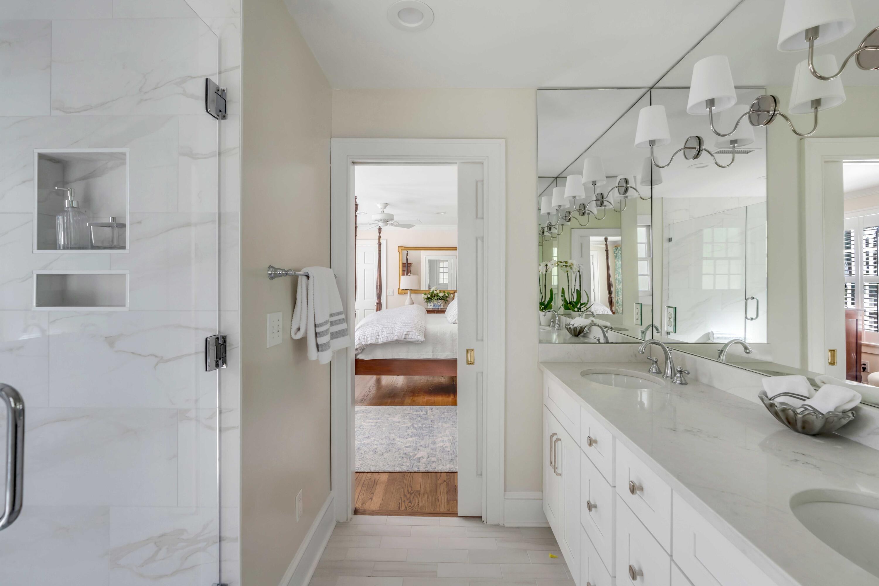 40 New Street Charleston, SC 29401 - Photo 32 of 53 Bathroom