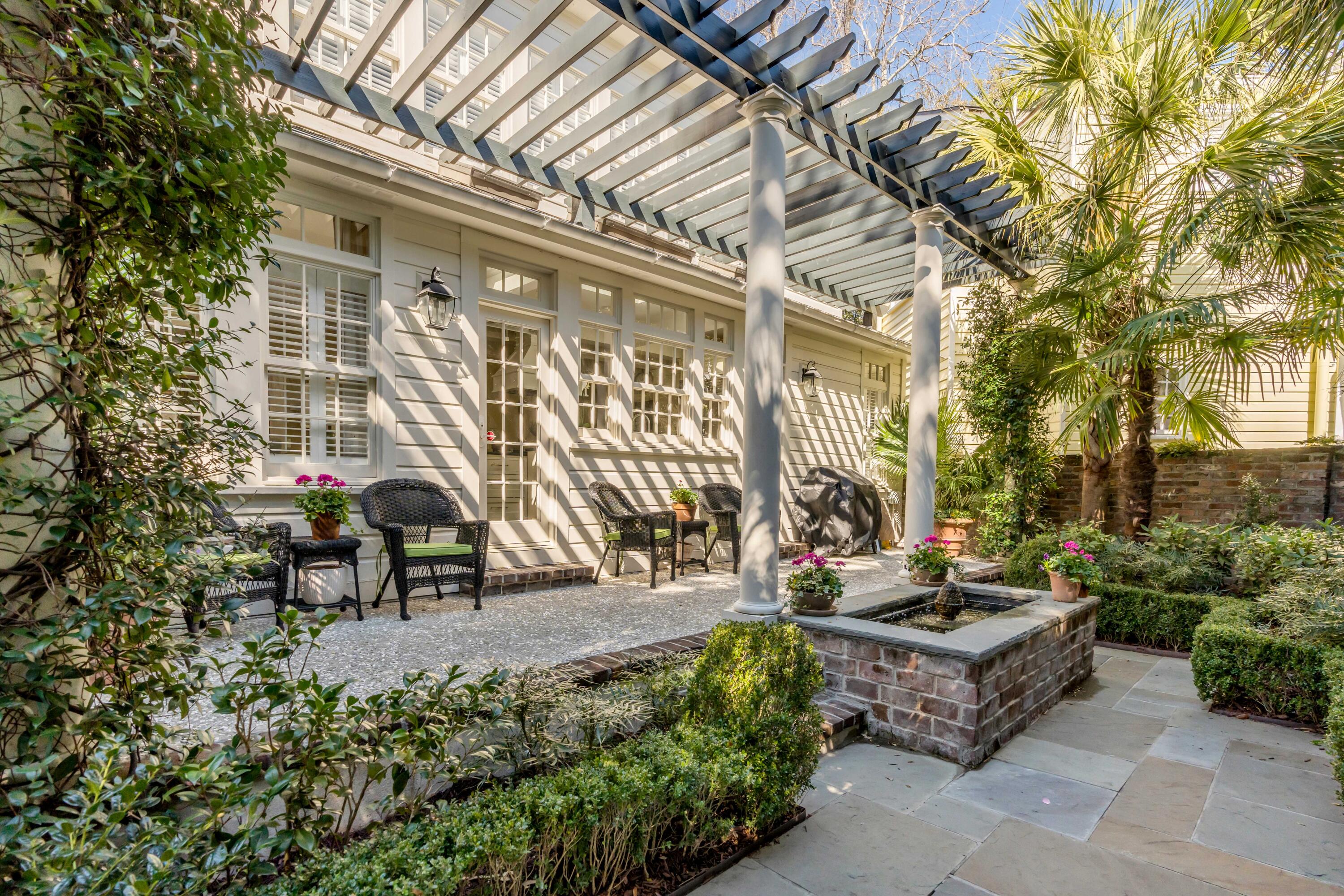 40 New Street Charleston, SC 29401 - Photo 46 of 53 Outdoor Seating