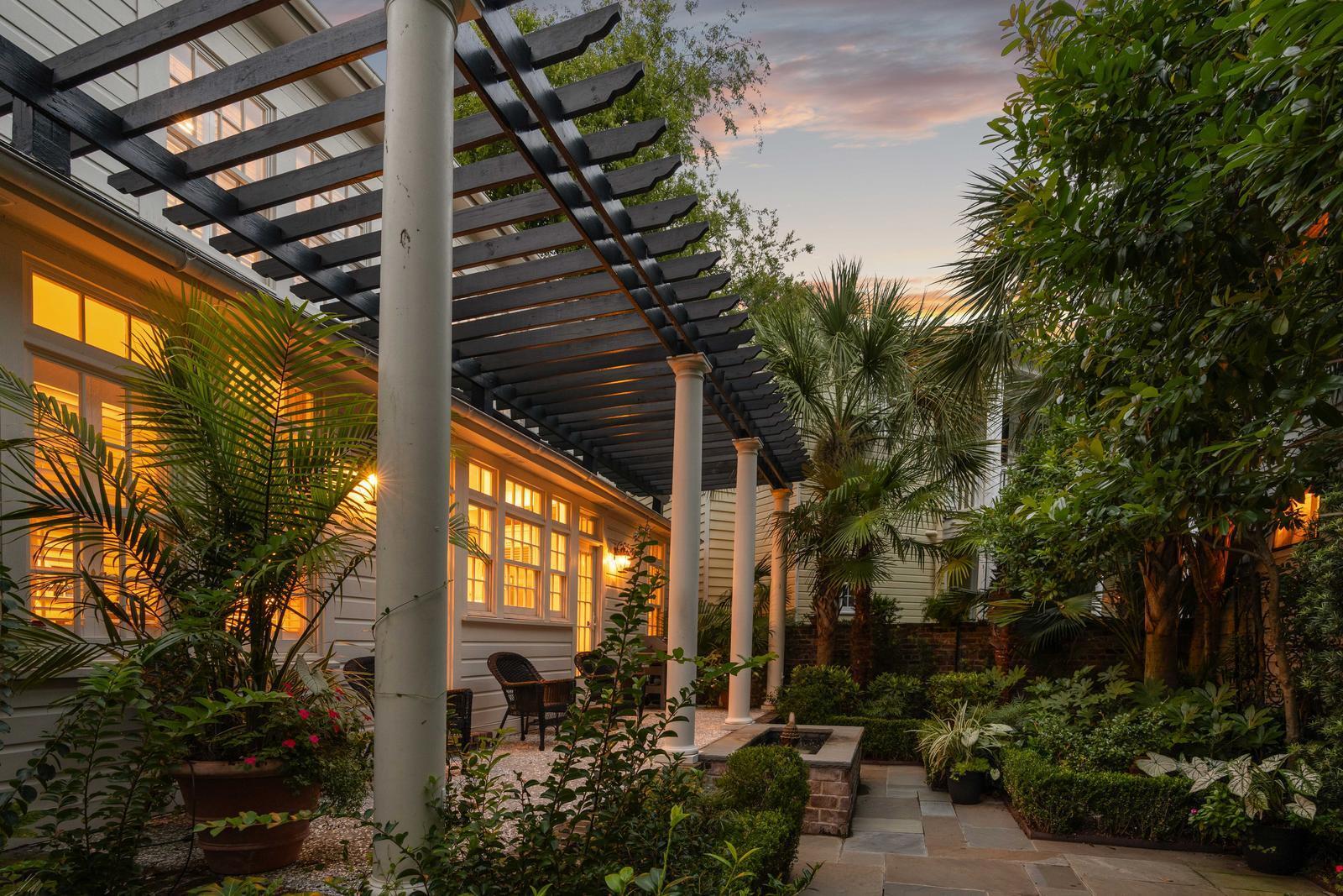 40 New Street Charleston, SC 29401 - Photo 47 of 53 Rear Exterior