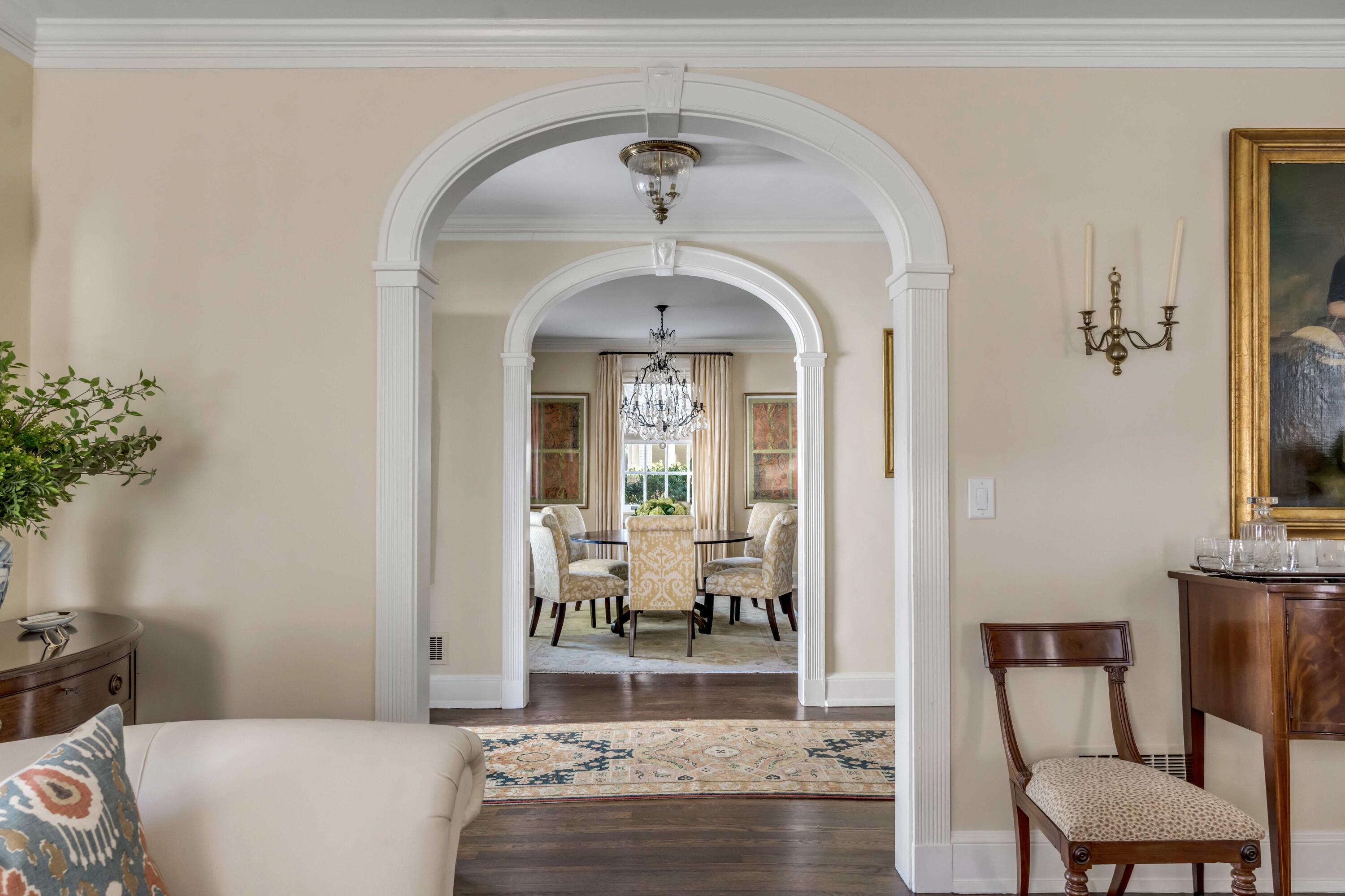 40 New Street Charleston, SC 29401 - Photo 10 of 53 View into Dining Room