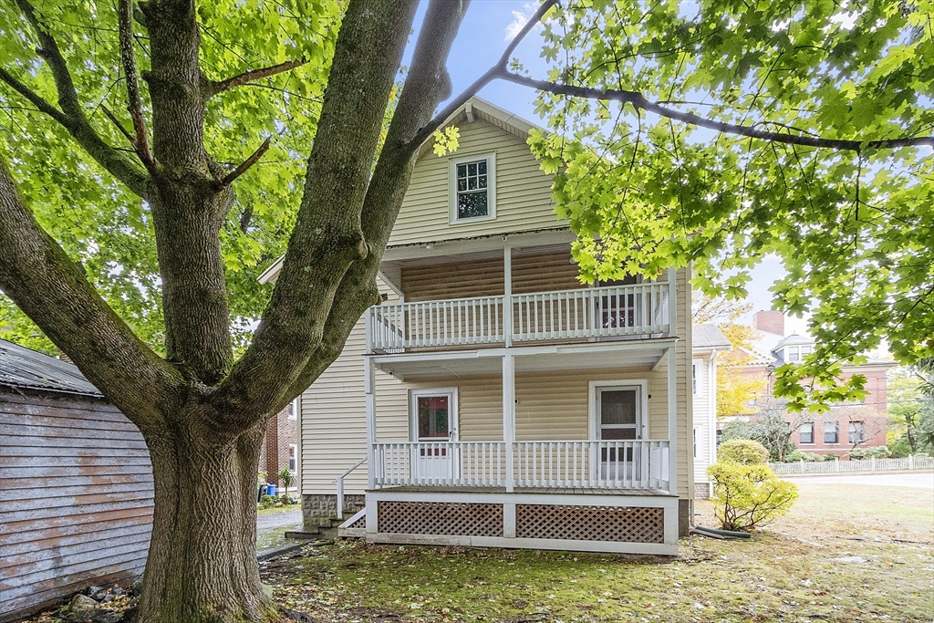 9-11 Robbins Road Arlington, MA 02476 - Photo 3 of 36