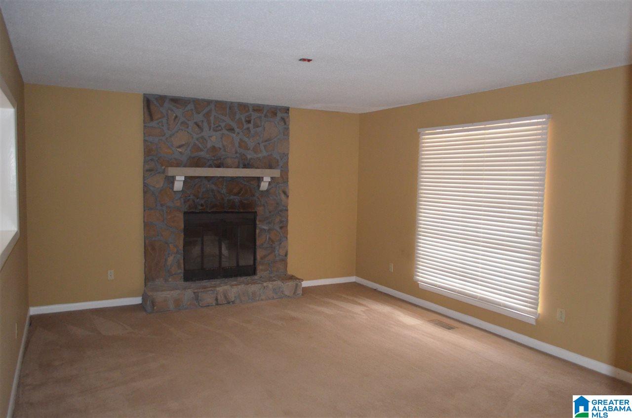 694 Annie Lee Road Trussville, AL 35173 - Photo 2 of 17