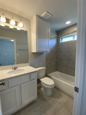 $2,000 | 1712 Artesian Spgs Crossing, Leander, TX 78641