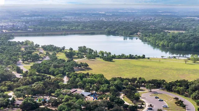 $2,000 | 1712 Artesian Spgs Crossing, Leander, TX 78641