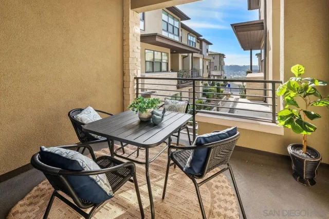 $1,399,000 | 2900 Via Alta Place, San Diego, CA 92108