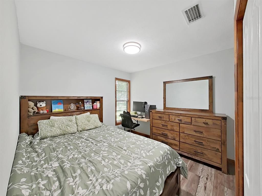 6075 Country Club Road Zephyrhills, FL 33544 - Photo 10 of 42 Gallery Image 10