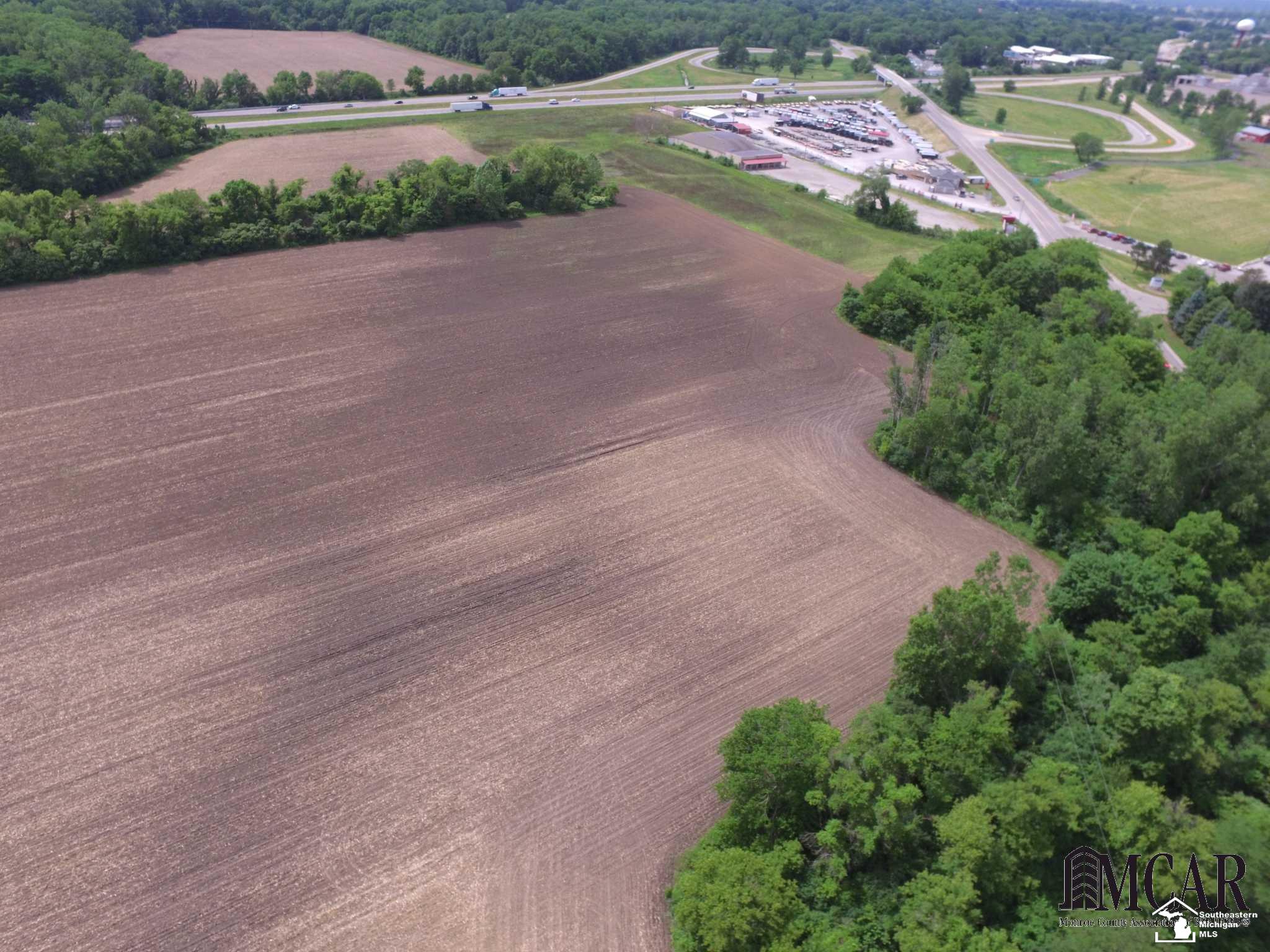 1 Plank Road Milan, MI 48160 - Photo 2 of 13 Gallery Image 2