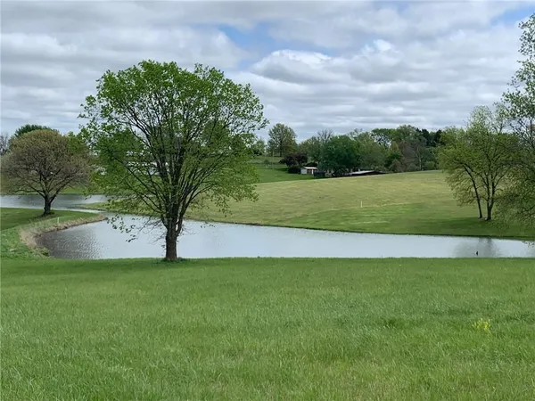 $315,500 | 6695 Southeast Tillery Road, Faucett, MO 64448