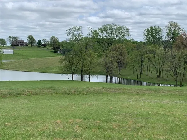 $315,500 | 6695 Southeast Tillery Road, Faucett, MO 64448