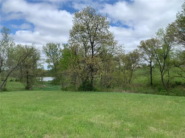 $315,500 | 6695 Southeast Tillery Road, Faucett, MO 64448