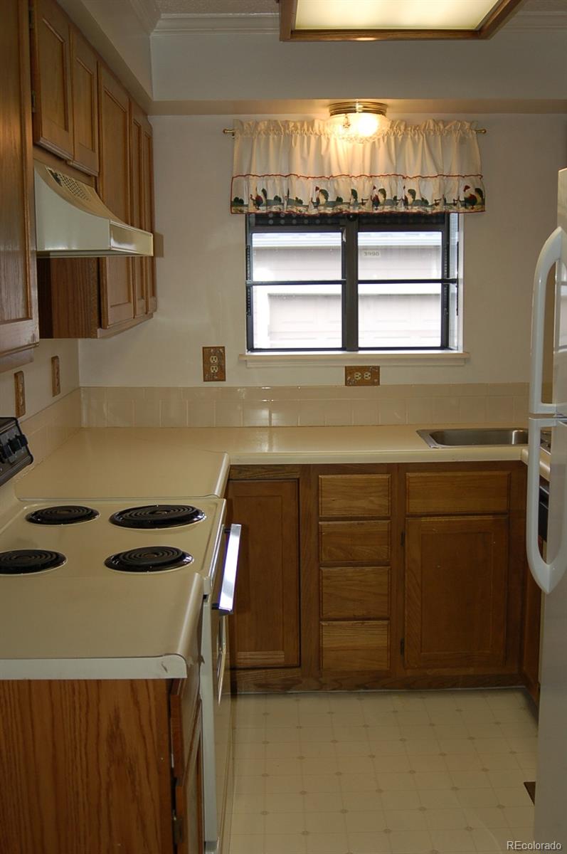 3988 Ames Street Wheat Ridge, CO 80212 - Photo 18 of 24 Gallery Image 18