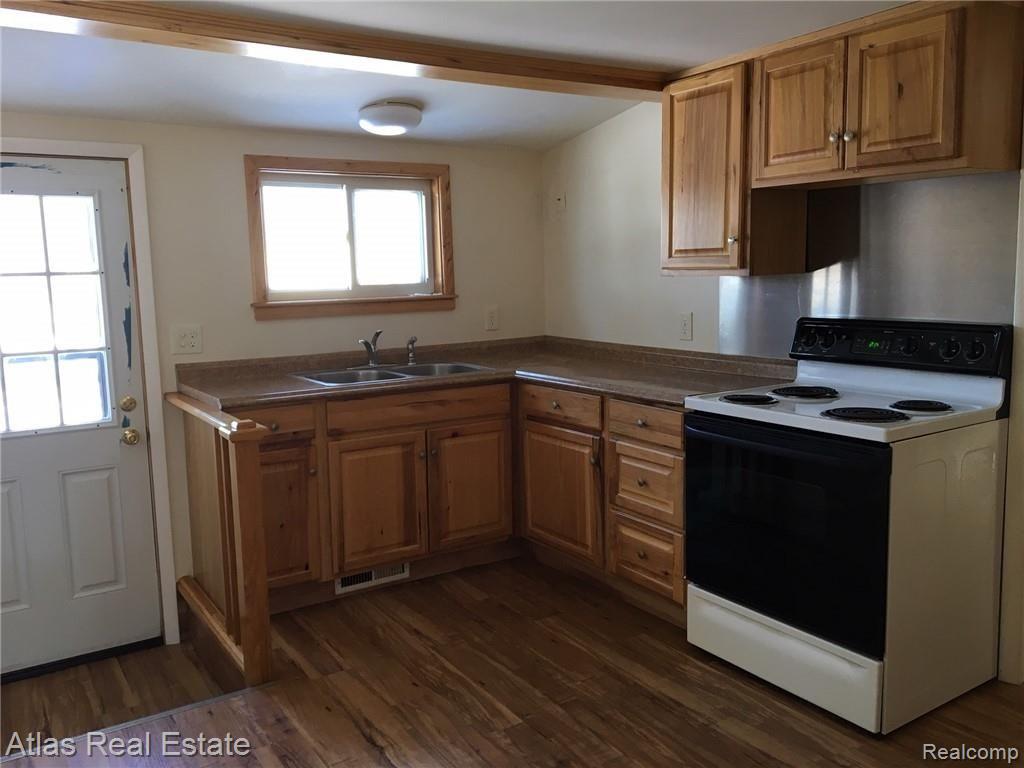 4995 McDowell Road Lapeer, MI 48446 - Photo 10 of 18 IMG_6945.JPG