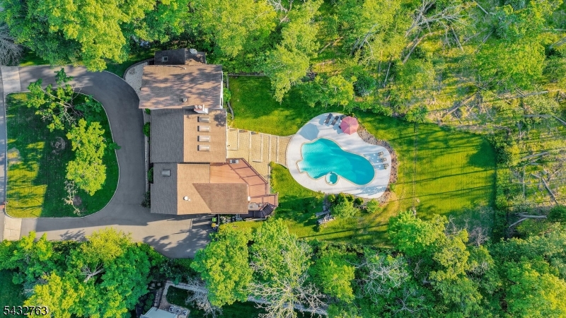 17 Nottingham Way Warren, NJ 07059 - Photo 2 of 48