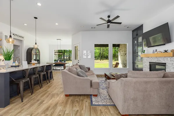 $439,000 | 960 Road 6609 Dayton Tx 77535, Dayton, TX 77535