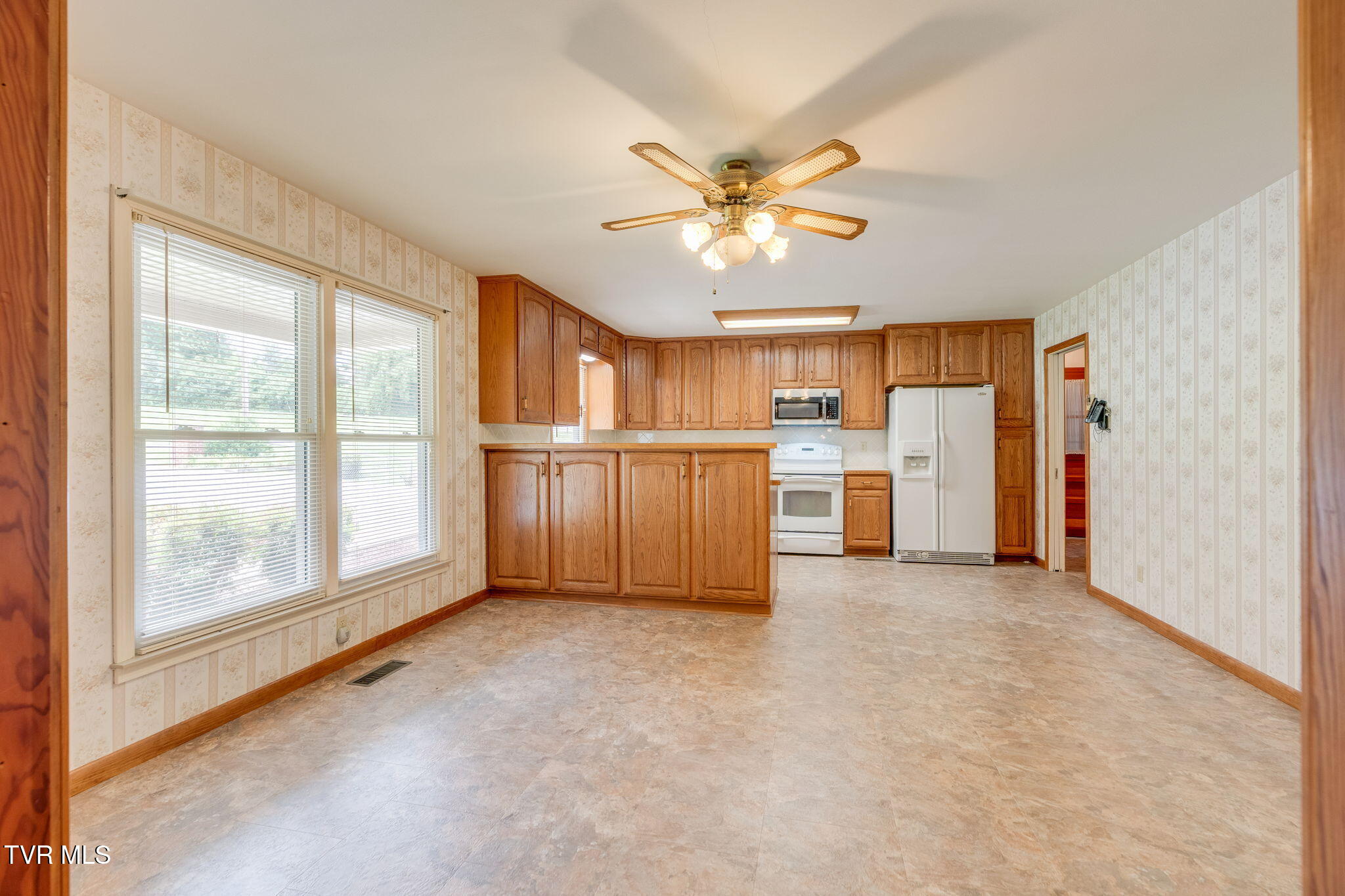 1763 Sylvan Hill Road Elizabethton, TN 37643 - Photo 13 of 55 013