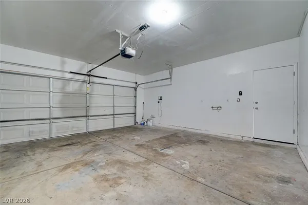 $2,413 | 2205 Keller Court, North Las Vegas, NV 89032