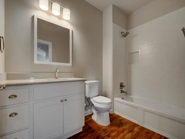 $1,999 | 240 Rose Drive, Unit A, Dripping Springs, TX 78620