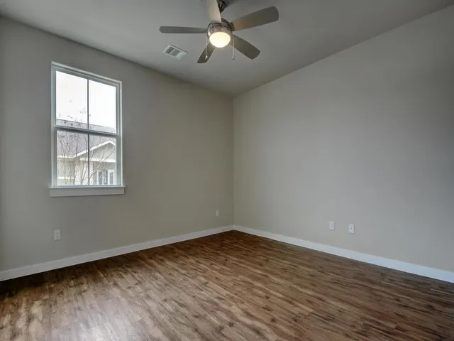 $1,999 | 240 Rose Drive, Unit A, Dripping Springs, TX 78620