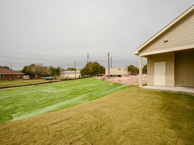 $1,999 | 240 Rose Drive, Unit A, Dripping Springs, TX 78620