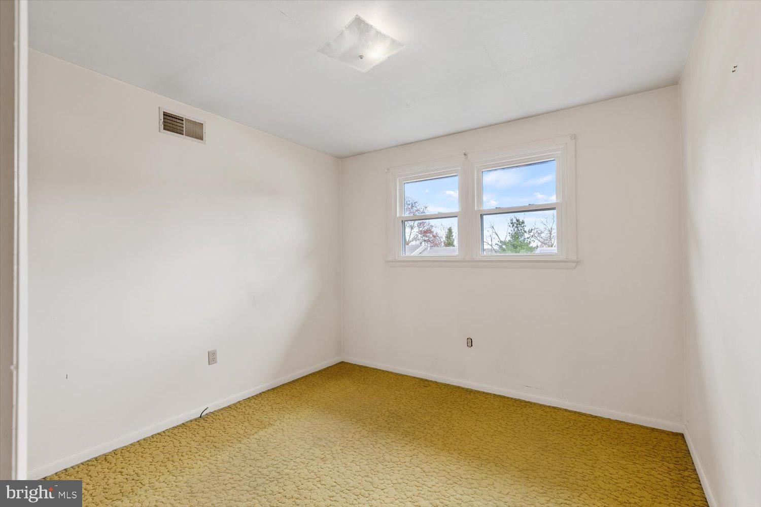 134 Bomberger Road Akron, PA 17501 - Photo 11 of 20 an empty room with windows