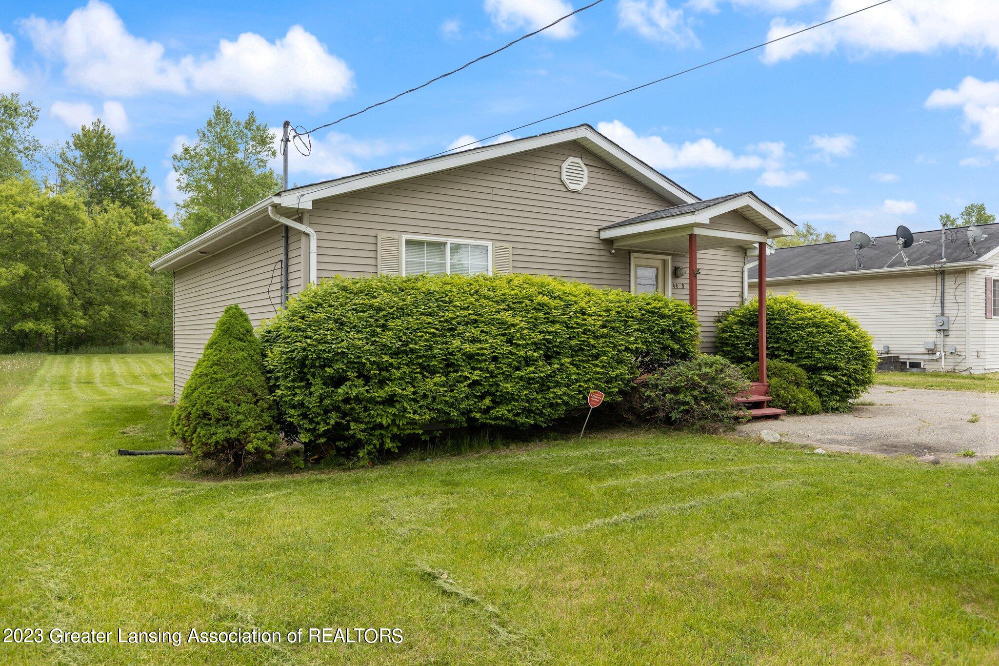 4419 North Aurelius Road Lansing, MI 48910 - Photo 21 of 25 3-web-or-mls-4419-n-aurelius-rd