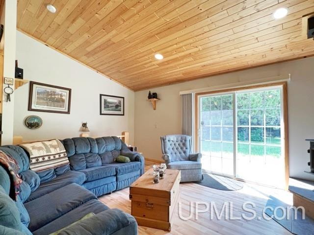 W7646 Jossart Road Pembine, WI 54156 - Photo 12 of 45 Gallery Image 12