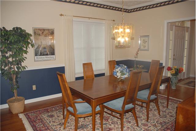 113 Hunters Ridge Drive Tullahoma, TN 37388 - Photo 4 of 14 Another view of the formal dining room.