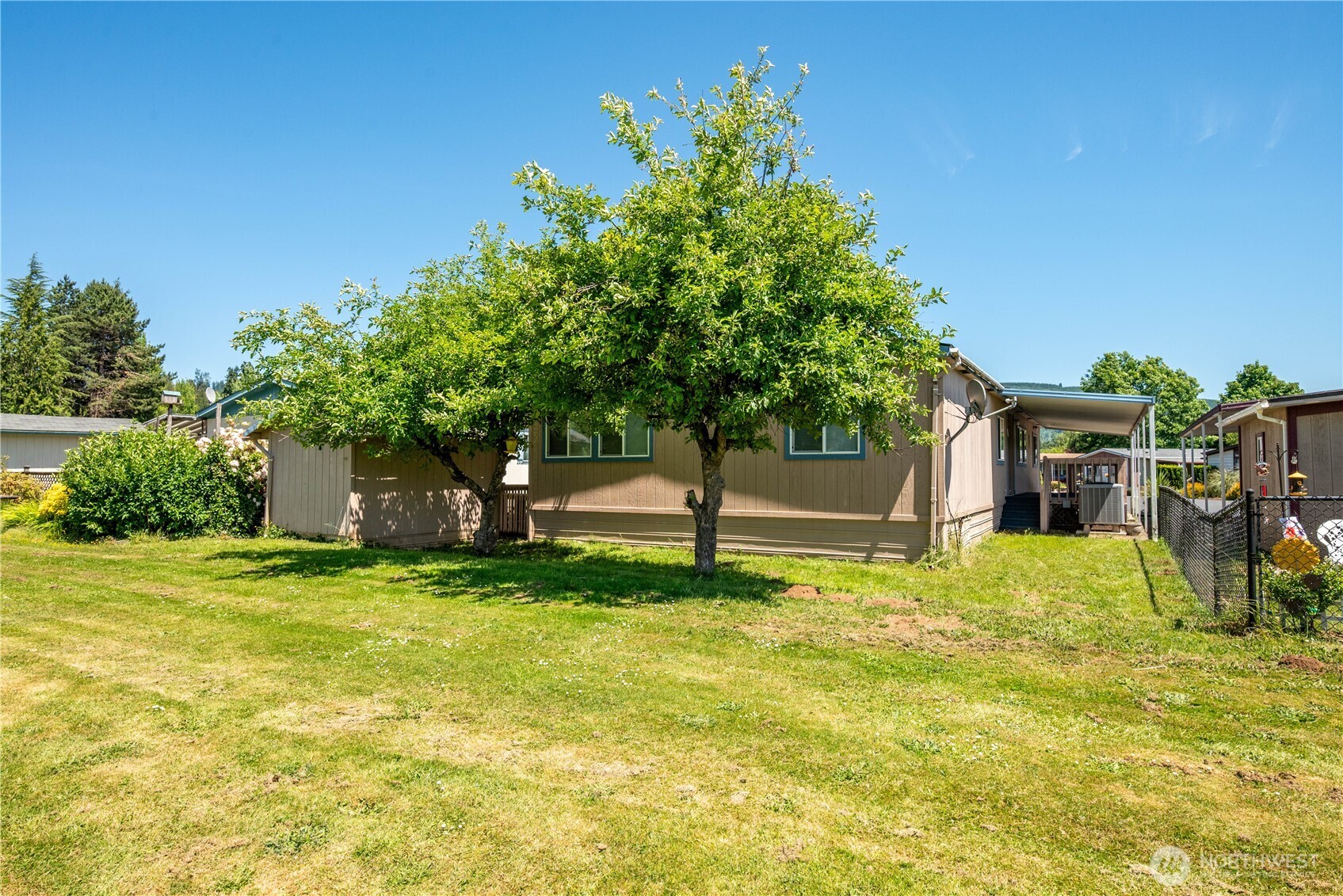 2355 Sparrow Loop, Unit 169 Kelso, WA 98626 - Photo 29 of 33