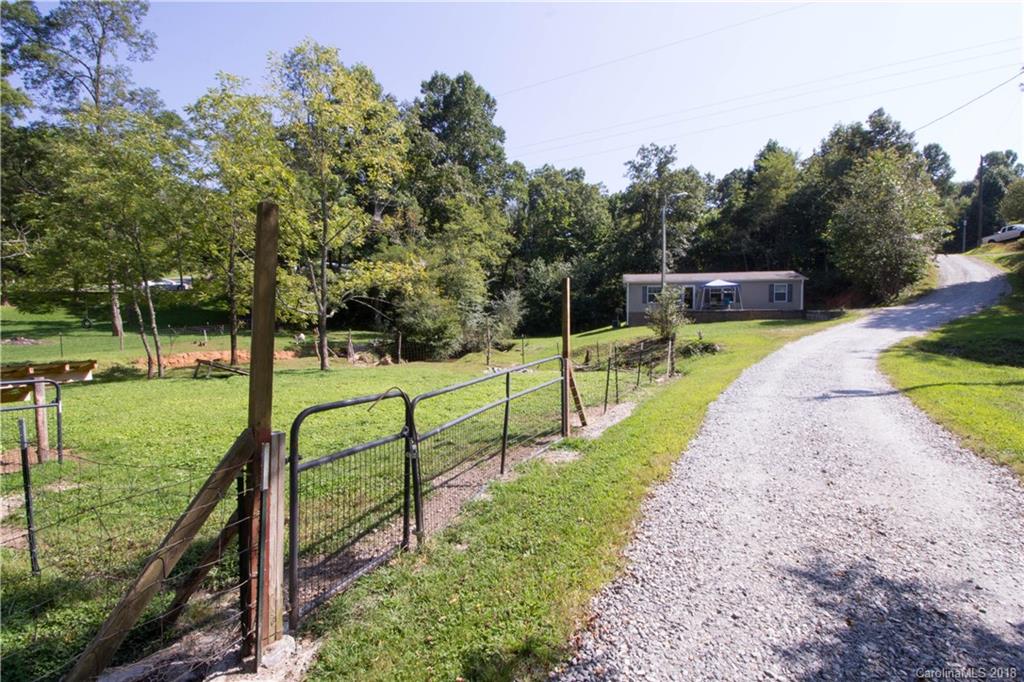 350 Gordon Road Saluda, NC 28773 - Photo 23 of 27