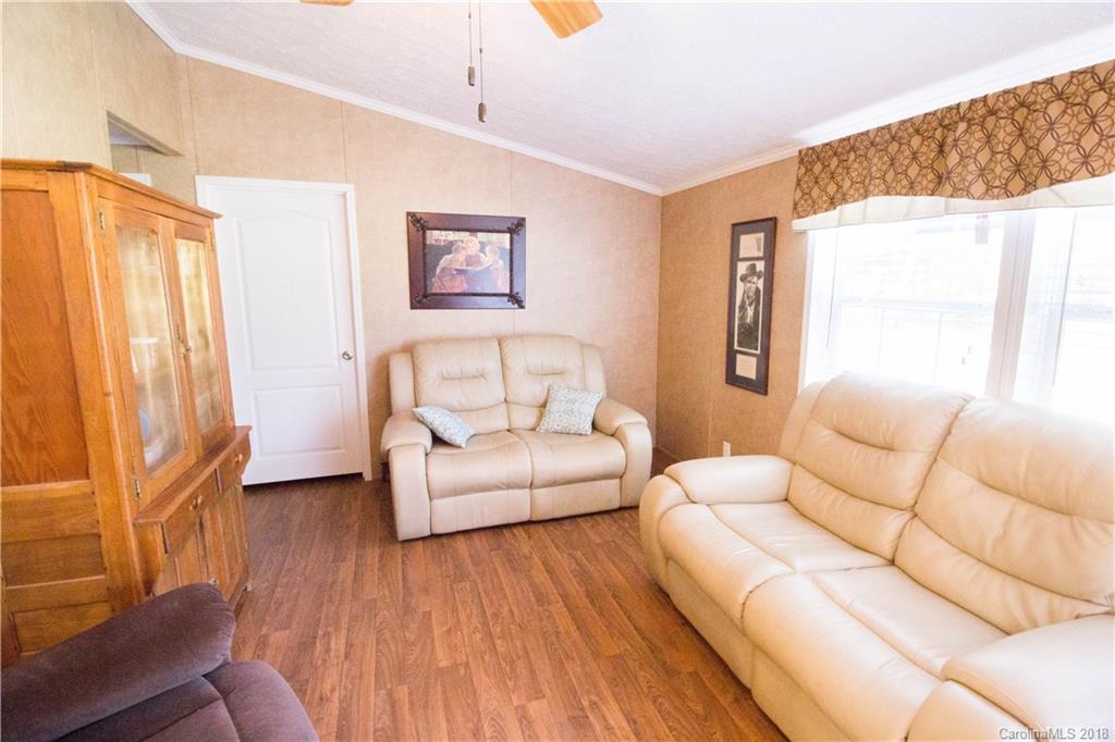 350 Gordon Road Saluda, NC 28773 - Photo 8 of 27
